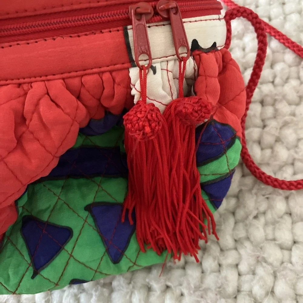 Vntg Hand Painted Silk Bulb Bag by‎ Silk Scapes Red Geometric Quilted Artwear